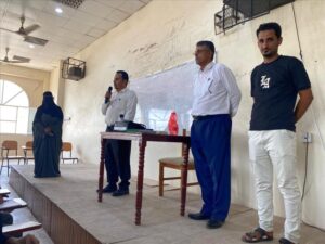 اخبار عدن – عميد كلية العلوم في باسردة يلتقي بطلاب السنة التحضيرية ويثني على الطلاب (الصم) من المؤسسة