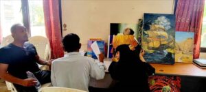 اخبار عدن – لجنة الفنون التشكيلية والابتكار تقييم الأعمال المشاركة في مهرجان الطفل الم.