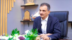 اخبار عدن – محافظ عدن يقدم مساعدات من الوقود لمؤسسة المياه لتشغيل الآبار