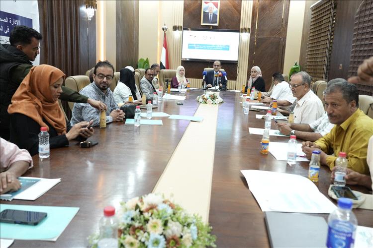 وزير الصحة يدشن سلسلة دورات تدريبية لرفع قدرات الكوادر الصحية في عدد من المحافظات