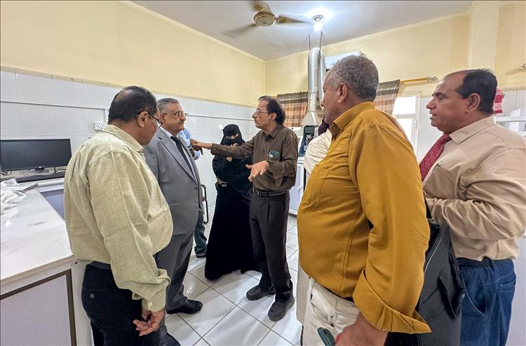 فريق من وزارة الزراعة والأسماك يتفقد مكتب زراعة أبين ومحطة أبحاث الكود