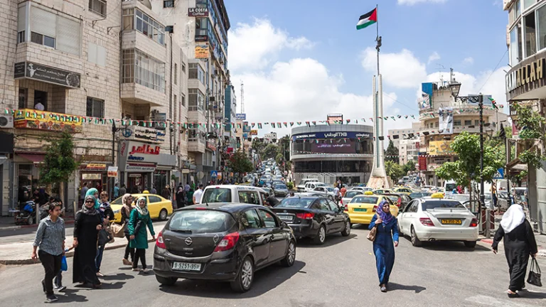 الاقتصاد الفلسطيني خسائر تتجاوز 70 مليار دولار شاشوف
