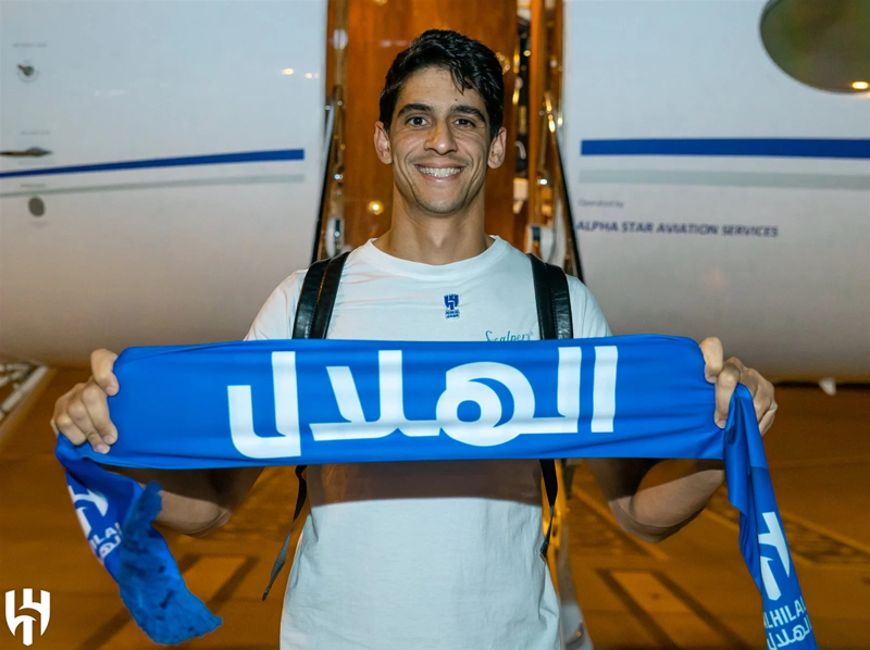 بونو سعيد بتجديد عقده مع الهلال - النيلين