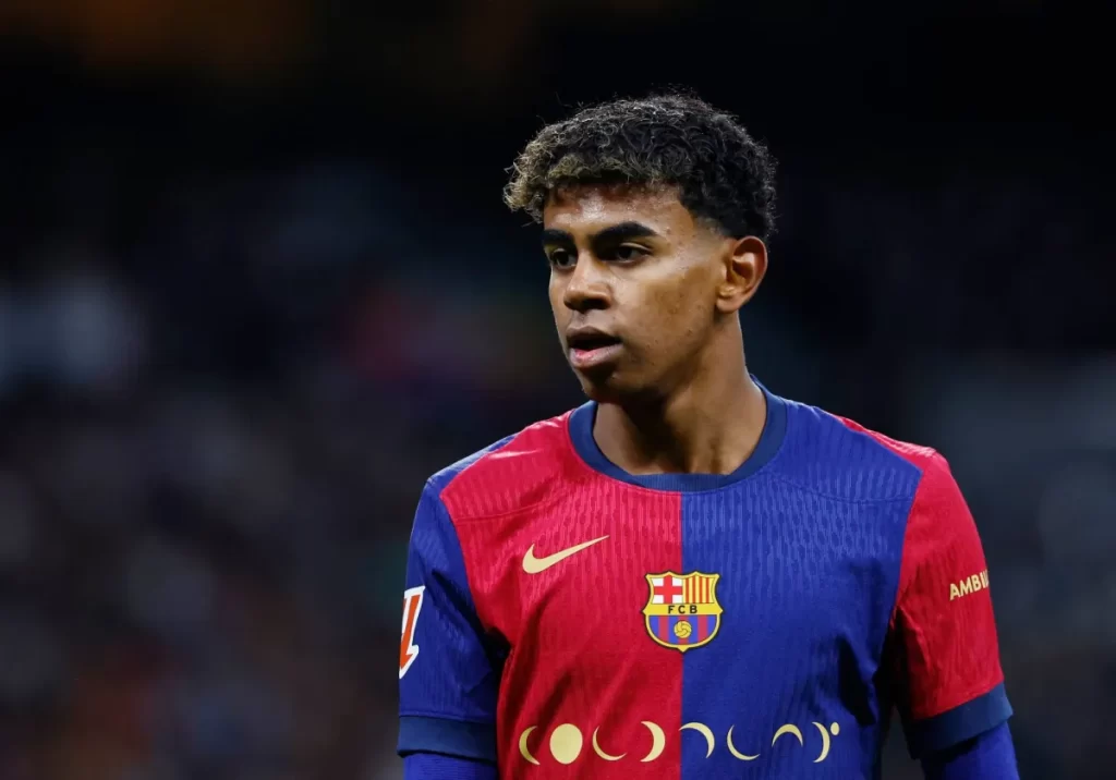 تقرير إيطالي: الهلال عرض على برشلونة 400 مليون يورو للفوز بلامين يامال