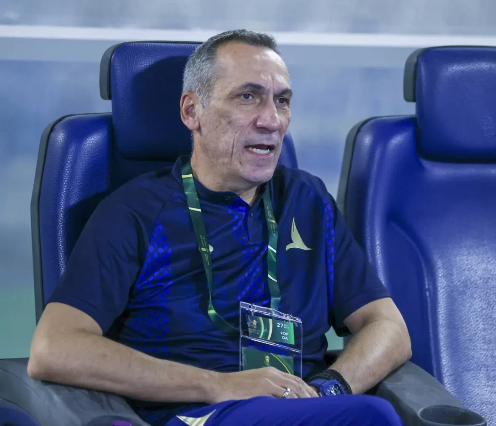 دونيس: الخليج ليس الهلال... ونستحق التأهل