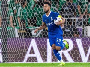 سالم الدوسري: لا أعتبر الاعتزال وأستمتع باللعب في أجواء الضغط.