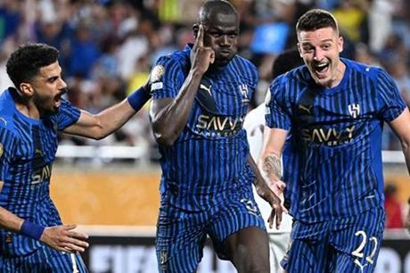 الفارق في الراتب يحسم مصير سافيتش وكوليبالي مع الهلال - ملاعب