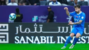 قرار نهائي: نيفيز يوضح موقفه من تجديد عقده مع الهلال