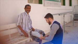 محافظات: مركز الأطراف الصناعية وإعادة التأهيل في سيئون يستمر في دعم ضحايا الإعاقات