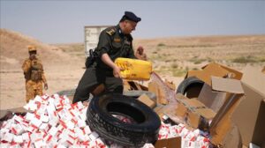 محافظة المهرة: النيابة تتلف كميات من الأدوية المهربة والممنوعة.