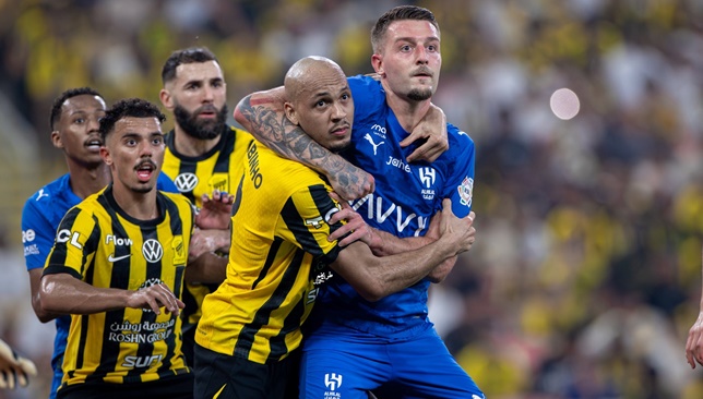 هل تغاضى الحكم عن طرد نجم الهلال أمام الاتحاد؟.. شاهد - سبورت 360