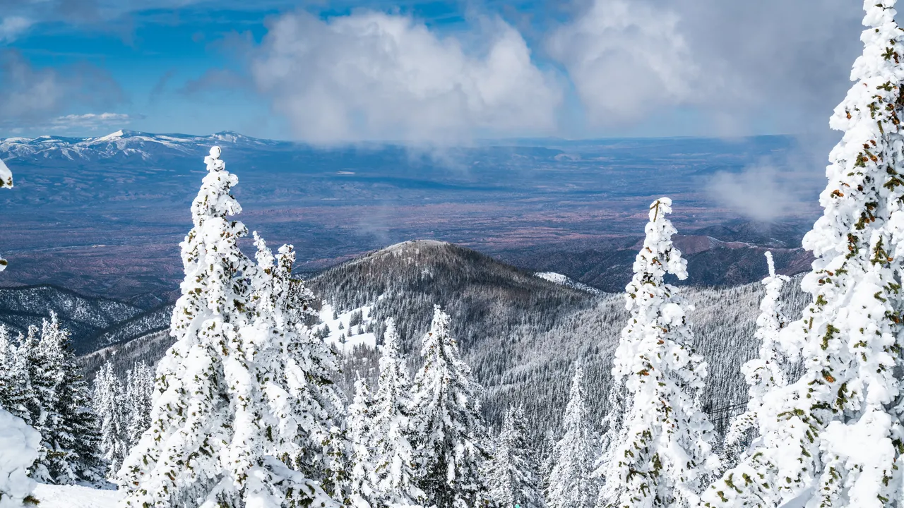أفضل منتجعات التزلج في الولايات المتحدة وكندا جوائز اختيار القراء