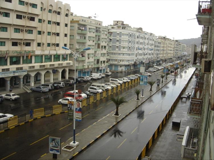 كارثة صامتة تتفاقم في المعلا.. ما الذي يحدث خلف عمارة كلير هاوس؟