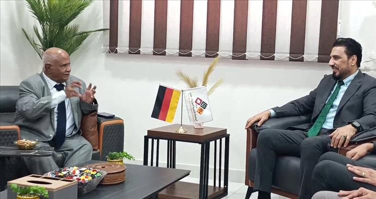 حيدرة يؤكد تعزيز الشراكة بين مستشفى الصداقة والجامعة الألمانية خلال لقائه برئيس الجامعة