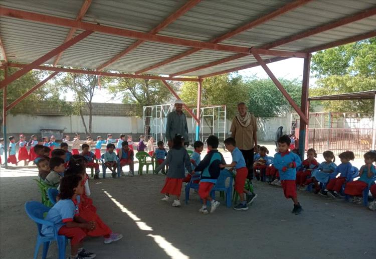 مدير تربية مودية يواصل زياراته التفقدية لمدارس التعليم الأهلي ورياض الأطفال ويشيد بجهود الطواقم التربوية