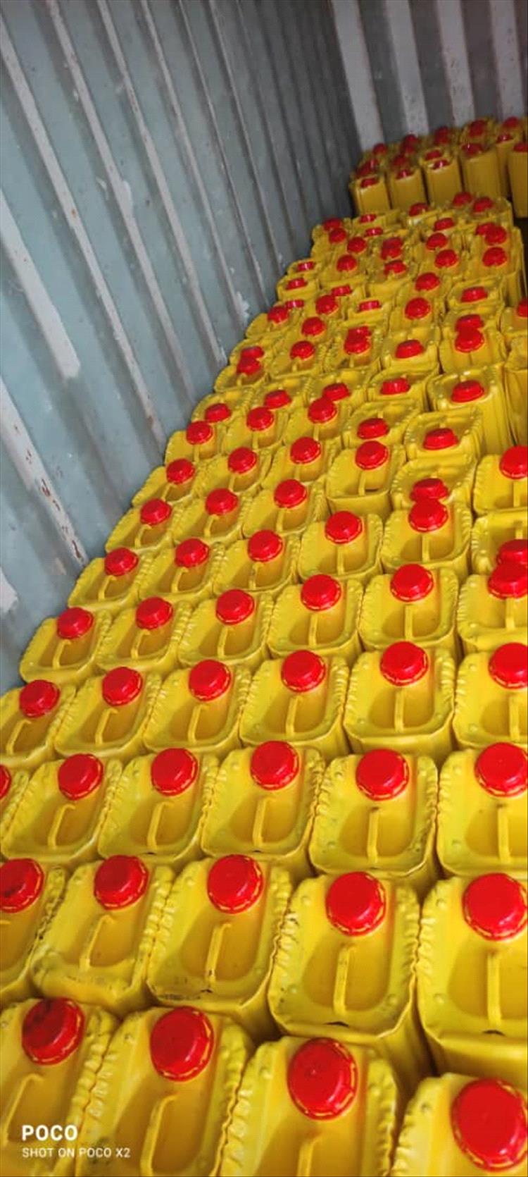 هيئة المواصفات ترفض كميات كبيرة من الدجاج المجمد المستورد الفاسد وتتلف منتجات اخرى في عدن والمهرة وتعز