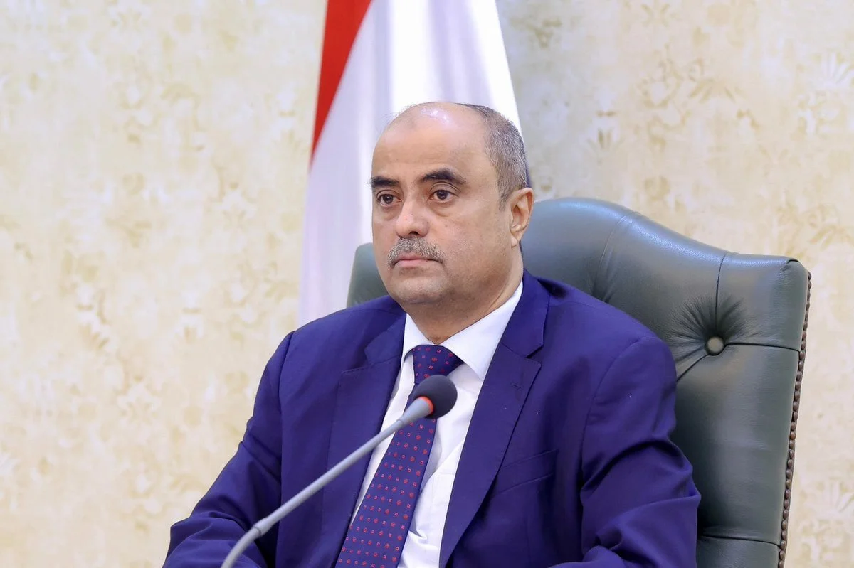 حكومة عدن تتبنى سياسة تقشف صارمة ماذا عن المصروفات الكبيرة