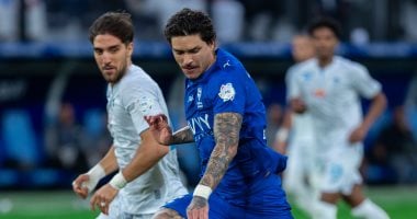 رياضة عالمية / تعادل مثير بين الهلال ضد الفتح 1-1 فى الشوط الأول بالدورى السعودى