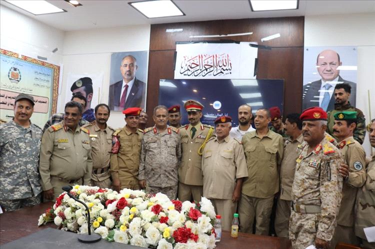 الماجستير بمرتبة الشرف للعقيد الركن رامي الصميدي من الأكاديمية العسكرية العليا بعدن