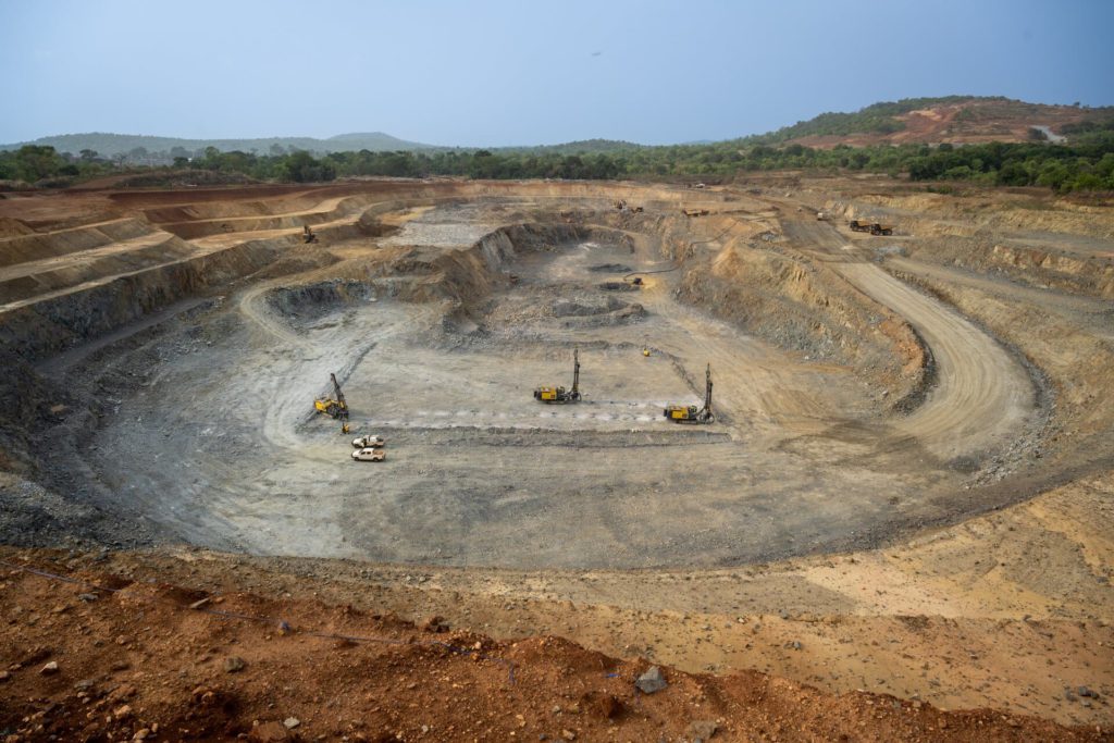 مضاعفات فورتونا تشير إلى أوقية في سيغيلا