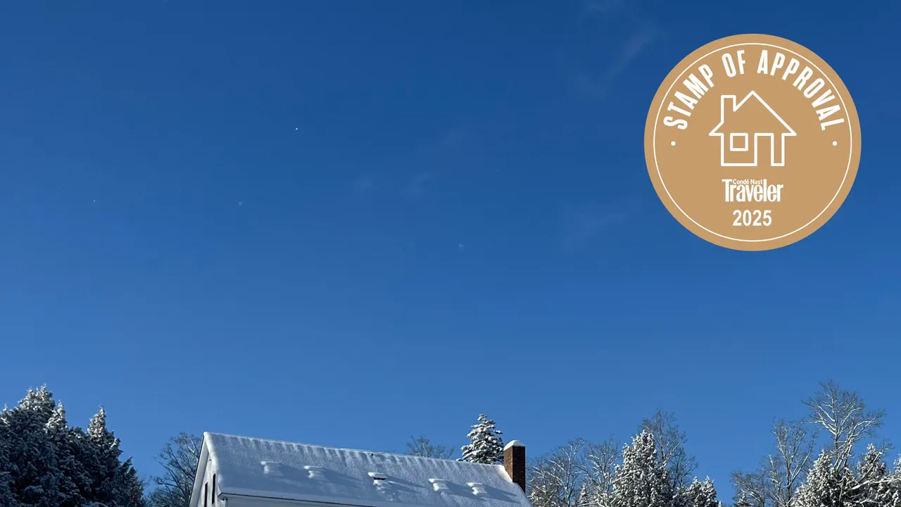 أحب Airbnb لدي مزرعة مريحة في فيرمونت مع مدفأة وتلّ