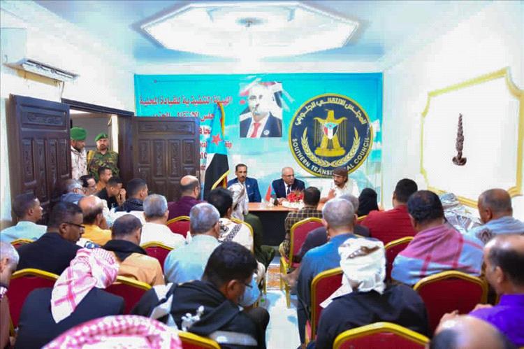 الكثيري يترأس لقاءً موسعًا بقيادات انتقالي حضرموت للتحضير لفعالية سيئون