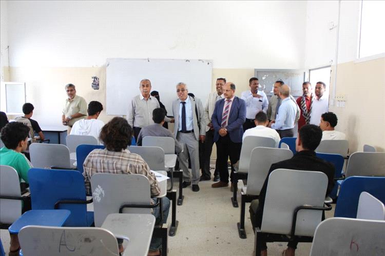 الوكيل باسليم يتفقد سير العملية الأكاديمية بجامعة أبين ويشيد بمستوى التجهيزات