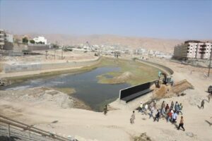 اخبار المناطق – محافظ حضرموت يزور مشروع المرحلة الثانية لخور المكلا ويصدر توجيهات بإكماله