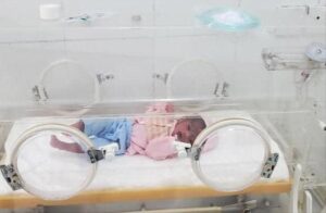 اخبار المناطق – مستشفى أحور السنة يعلن عن ولادة أول مهاجرة من أفريقيا