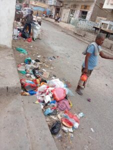 اخبار عدن – احتشاد النفايات يثير غضب سكان دارسعد… دعوات لمحاسبة المسؤولين وتفعيل الرقابة