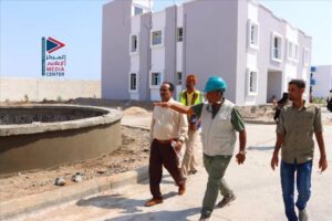 اخبار عدن – الزهري يتفقد تقدم مشروع مدينة الشيخ محمد بن زايد الطبية في خور مكسر