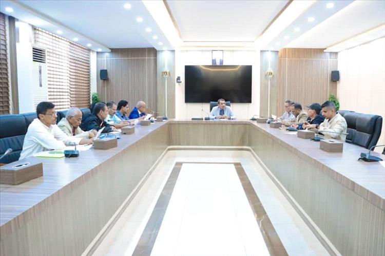 الوكيل الغتناني يرأس اجتماع لجنة  تسجيل المبيدات