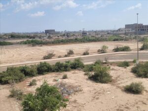 اخبار عدن – كلية الحقوق بجامعة عدن تقوم بتحديث ملعبها لضمان سلامة الطلاب وتيسير استخدامه