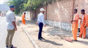 اخبار عدن – مدير صيرة يشدد على أهمية مشاركة المواطنون في الحفاظ على النظافة