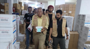 اخبار عدن – مكتب الصناعة بالمنصورة يضبط شركة أدوية تستغل احتكار بعض الأصناف لرفع الأسعار