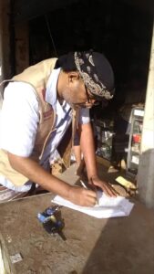 اخبار عدن – مكتب الصناعة والتجارة في خورمكسر يكتشف مخالفة سعرية خلال جولة ميدانية ويشدد على الاستمرار في المراقبة