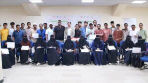 اخبار عدن – وزارة الفئة الناشئة والرياضة تختتم دورات تقنية الحاسوب وصيانة الهواتف بمشاركة 40 شابًا وشابة