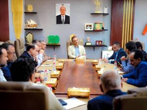 اخبار عدن – وزير الدولة والمُحافظ يطلب زيادة الحملات الميدانية لرصد المخالفات ومراقبة الأوضاع