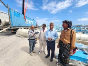 اخبار عدن – وصول التجهيزات الأولى لمشروع حديقة عدن الكبرى في خورمكسر