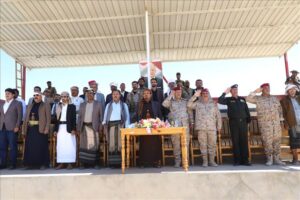 اخبار وردت الآن – زيارة محافظ حضرموت لمعسكر الجلاء وقوات “درع الوطن”