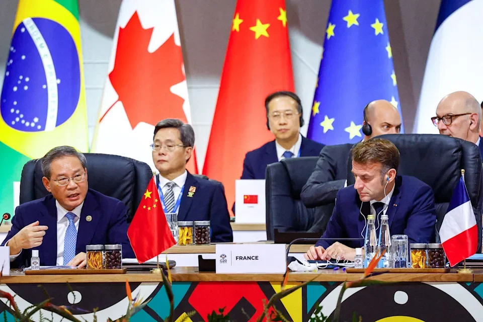 الصين تعيد صياغة قواعد المعادن النادرة والعالم يتكيف مع مركز