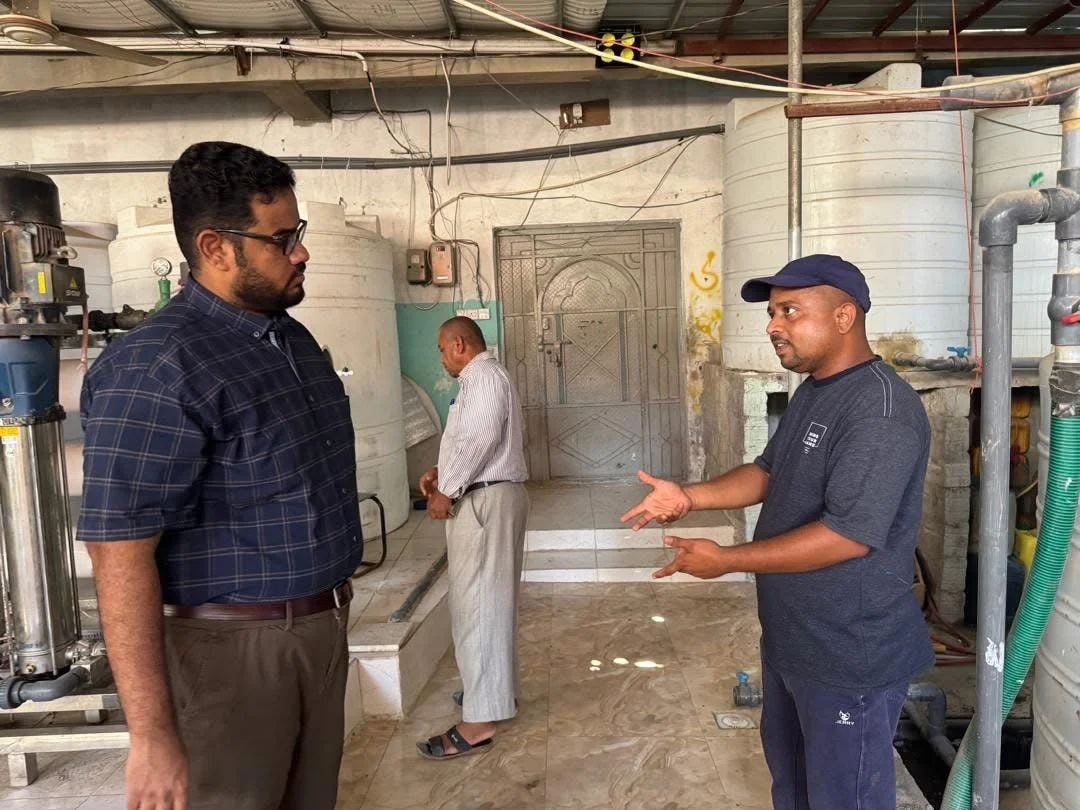 المكلا تعاني من مياه ملوثة تحقيق رسمي يكشف أن 70