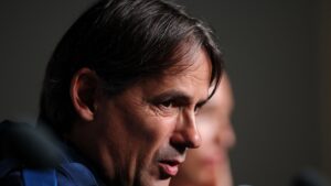 “تسافرون بخصوصية وتتهامسون على الجمهور” .. حسين عبد الغني ينيوزقد نبرة إنزاجي السائدة في دوري روشن!