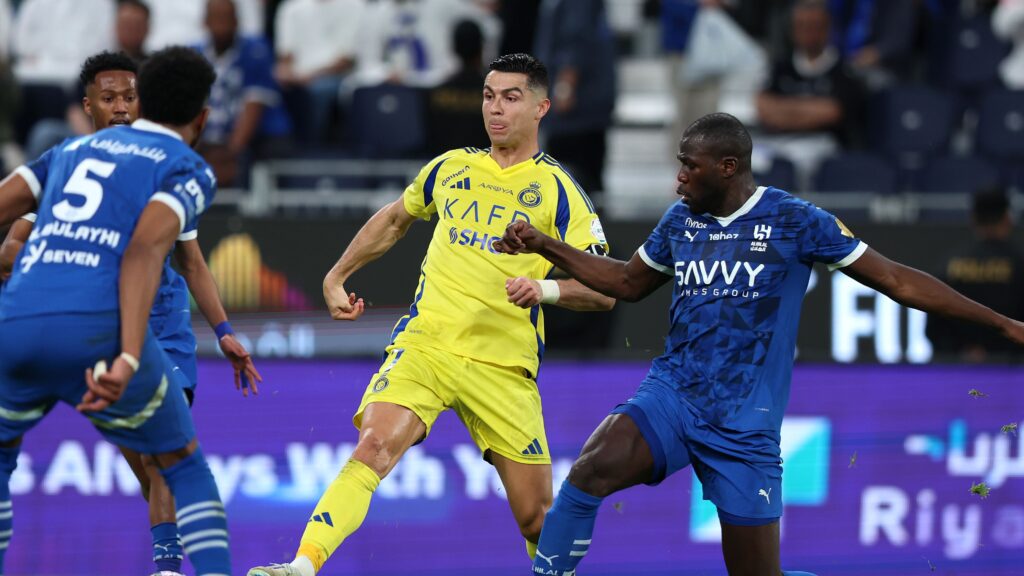 الهلال crest
