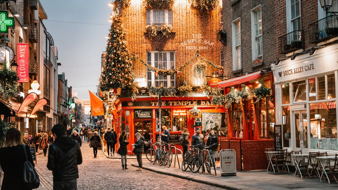 أفضل 18 حانة في دبلن لتناول كؤوس غينيس، والموسيقى،