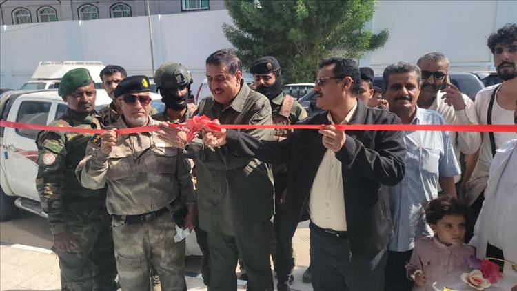 أخبار عدن - الشعيبي والداؤودي يفتتحان ويضعان حجر الأساس عدد من المشاريع في مديرية المنصورة