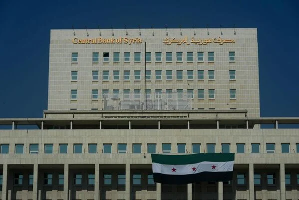 بداية عام 2026 سوريا تعلن عن ليرة جديدة مُعدَّلة بحذف