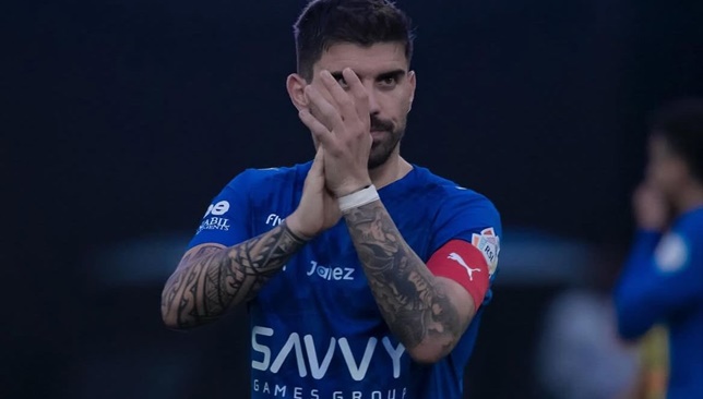 عاملان يؤخران قرار نيفيز حول التجديد مع الهلال - سبورت 360