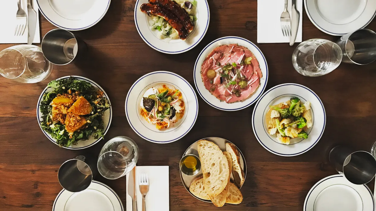 أفضل 22 مطعمًا في بوينس آيرس لتجربة الشواء، والباستا، والبطاطس