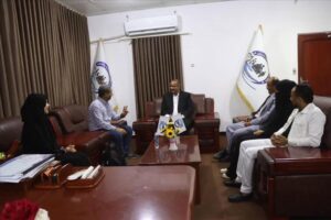 اخبار عدن – الوزير الزعوري يلتقي بمؤسسة الحلول الإبداعية لمناقشة خطتها لعام 2026